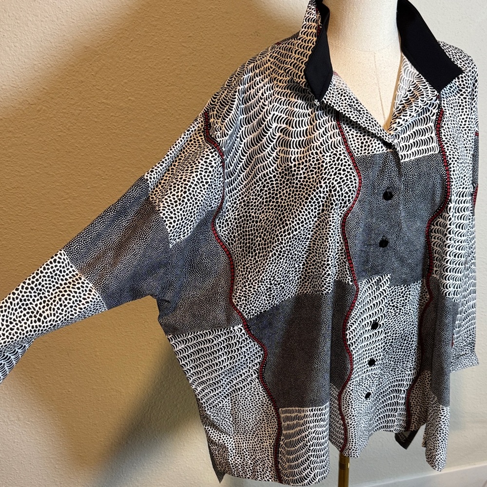 NWT Staples Button-Up Boxy Dolman Sleeve Blouse Oversized size Medium - Picture 5 of 15